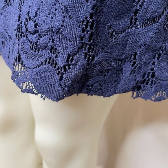 STRETCH Blue Lace Dress Long Sleeves 🌻 - Picture 5 of 8